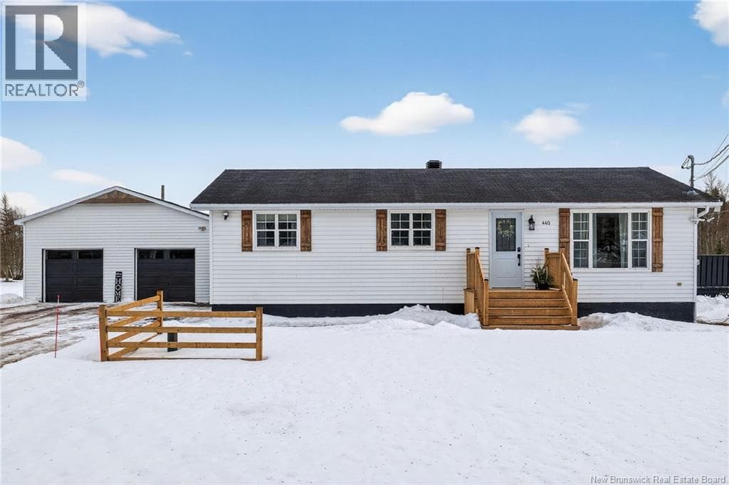 440 Charles Lutes, Moncton